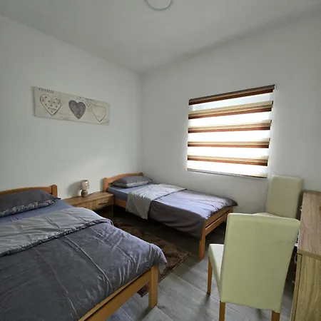 Apartment Kamenice