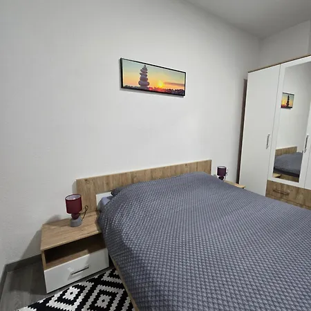 Kamenice Apartment